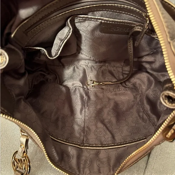 Michael Kors Womens 'Charm Tassel' Casual Leather Shoulder Bag Metallic - Picture 5 of 9